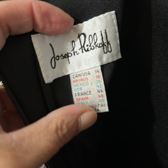 Joseph Ribkoff Knee Length Pattern Dress Size 14. - Picture 4 of 5